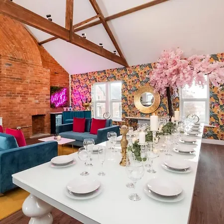 Innvigour Bespoke House With Free Parking For 3 Cars 约克