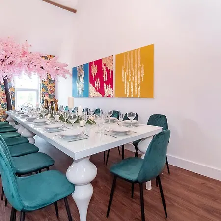 Innvigour Bespoke House With Free Parking For 3 Cars Hébergement de vacances