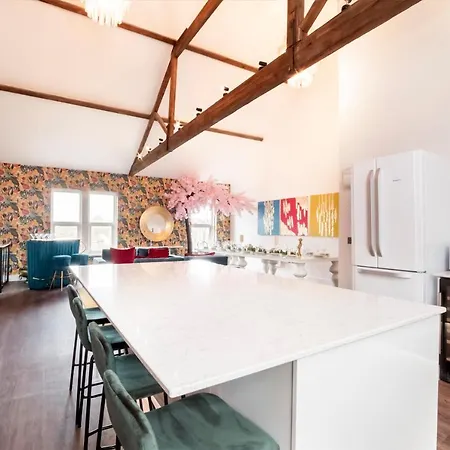 別荘 Innvigour Bespoke House With Free Parking For 3 Cars