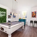 Innvigour Bespoke House With Free Parking For 3 Cars Prázdninový dům *