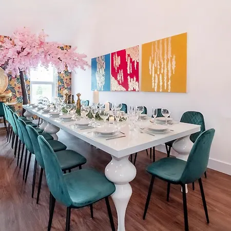 Innvigour Bespoke House With Free Parking For 3 Cars Prázdninový dům *