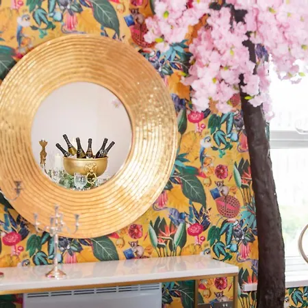 Innvigour Bespoke House With Free Parking For 3 Cars *